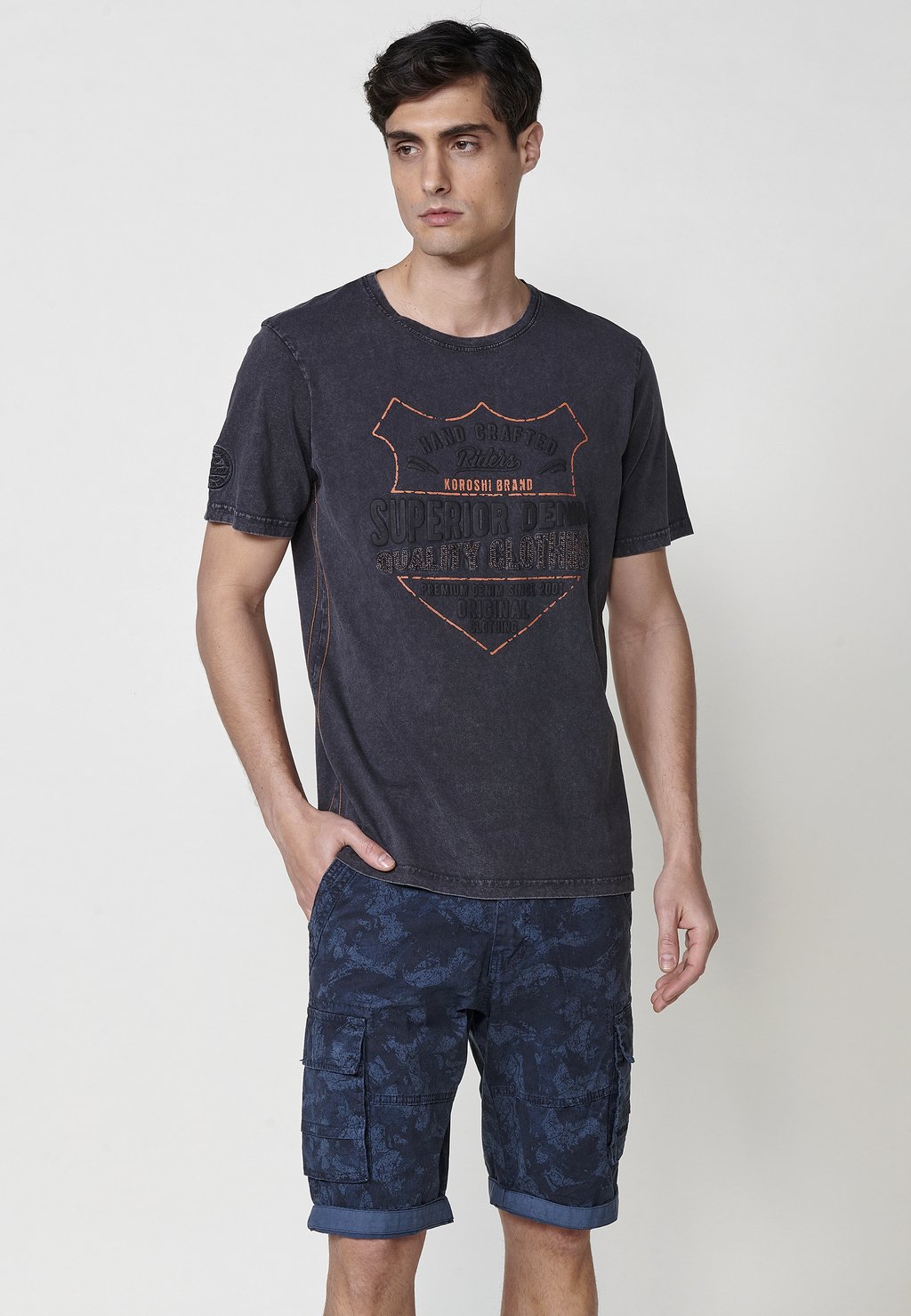 

Футболка с принтом Koroshi, черный