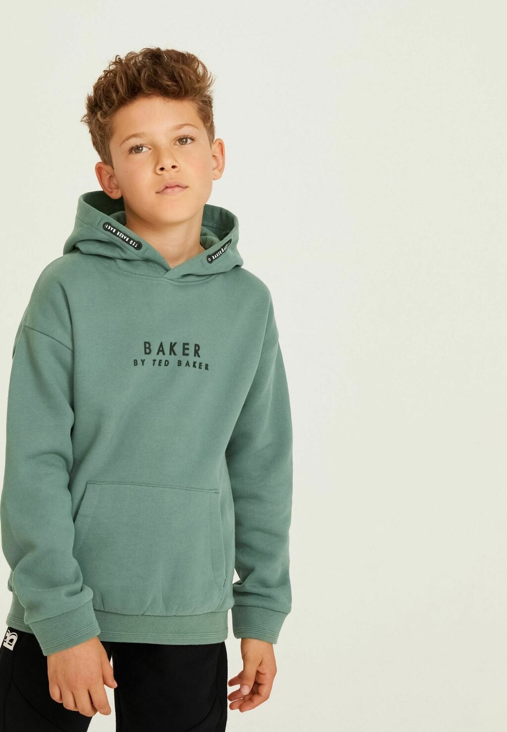

Толстовка OVERHEAD Baker by Ted Baker, цвет mottled green