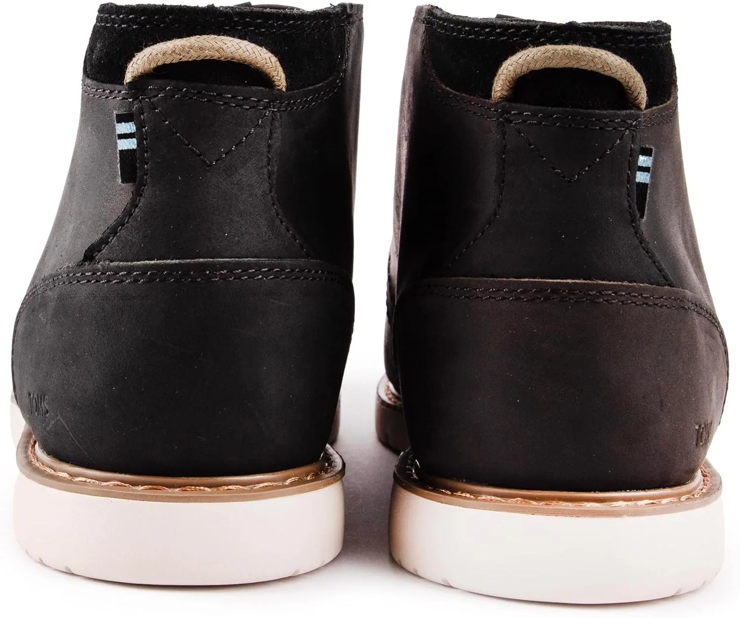 Мужские ботинки TOMS Navi выполнены в цвете и обрамлены деревянной рамой, черный — фото 4