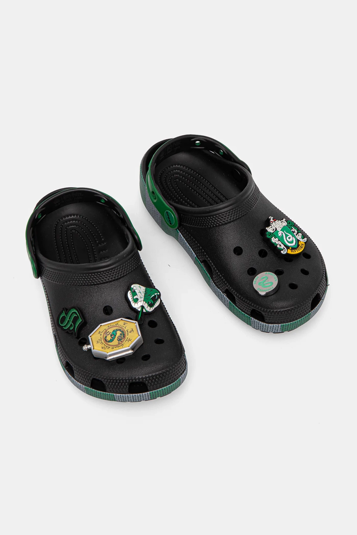 

Классические шлепанцы Slytherin Clog Crocs, черный