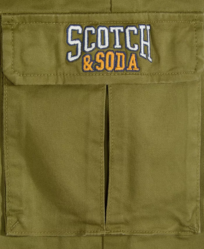 Брюки из эластичного хлопкового твила для мальчиков-подростков SCOTCH & SODA, зеленый — фото 4