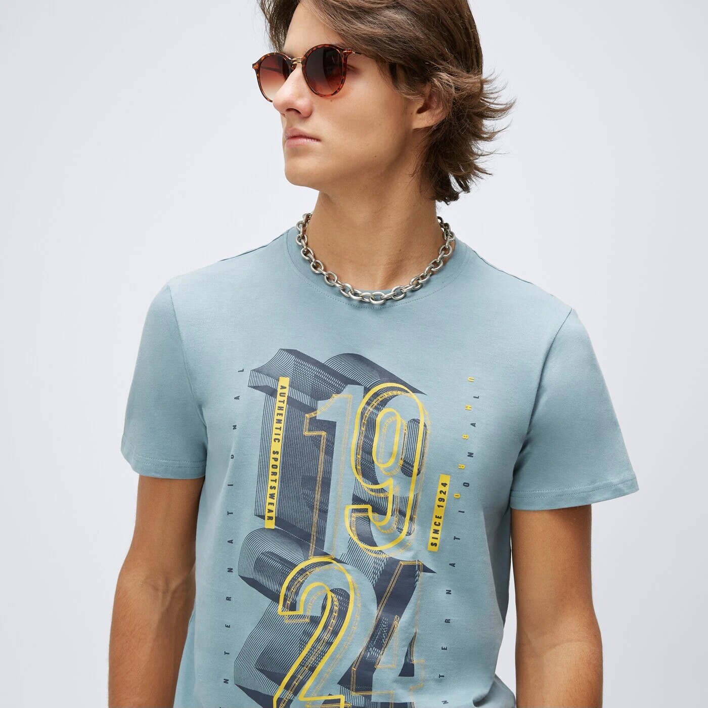 

Футболка Umbro Holt, серый