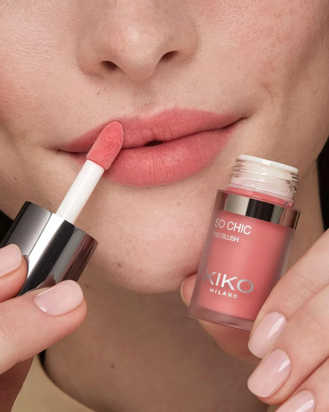 Румяна Kiko Milano So Chic Trio Blush 03 Pink Whisper 4.5 мл — фото 4