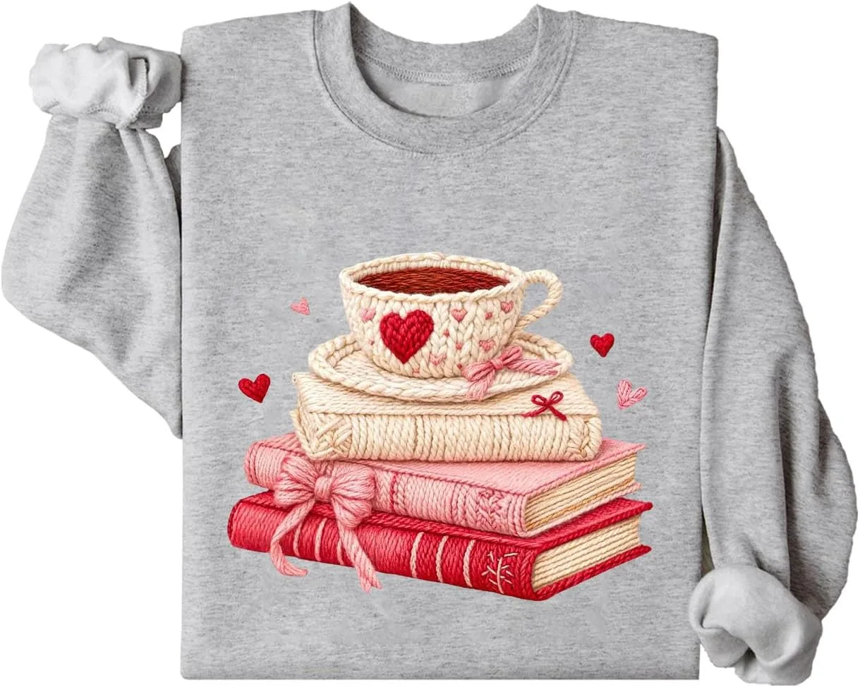 

Свитшот Faux Yarn Books And Coffee, вязаный стиль с сердцем Batclock