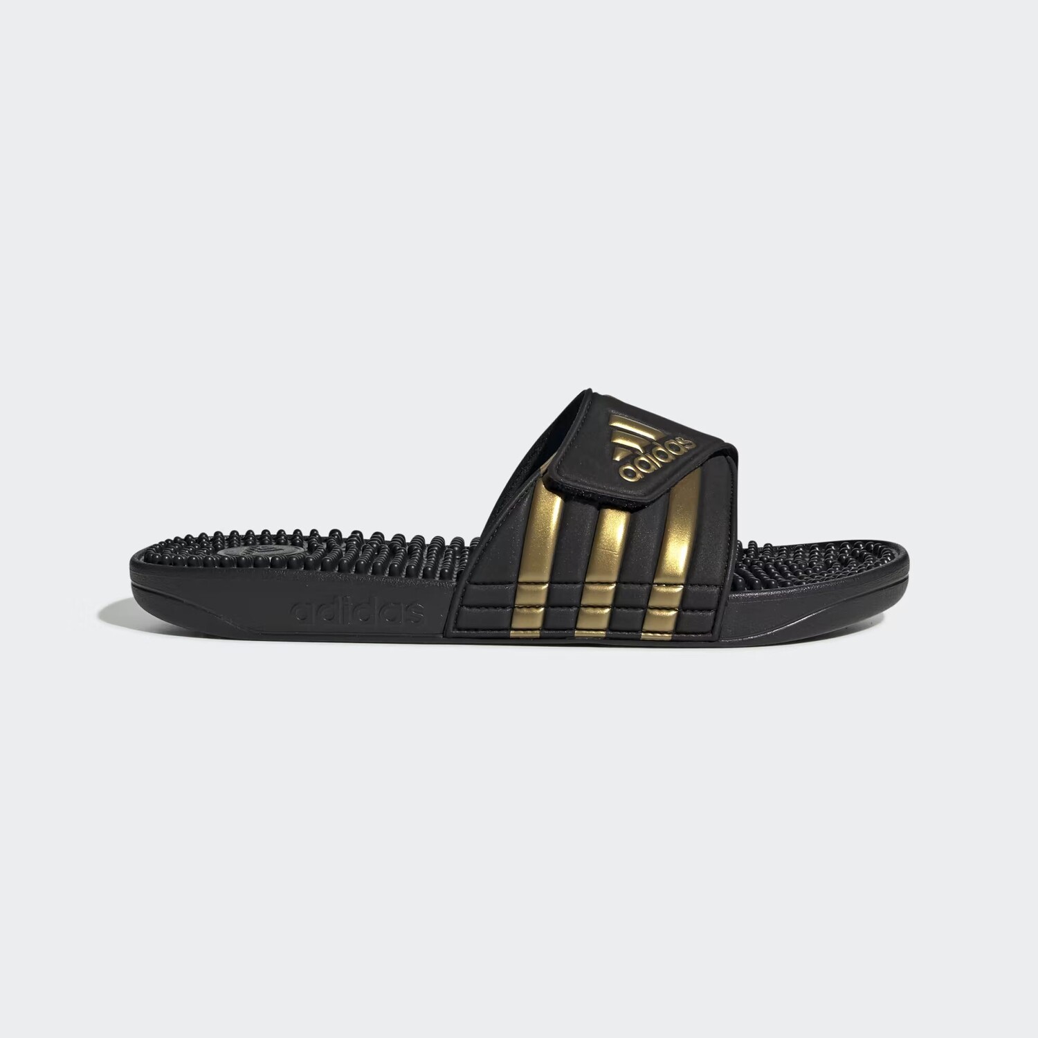 

Слайды Adissage Adidas, цвет Core Black/Gold Metallic/Core Black