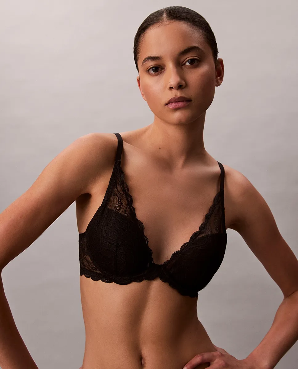 

Бюстгальтер с формованной чашкой SENSUAL STRETCH LACE Calvin Klein, черный