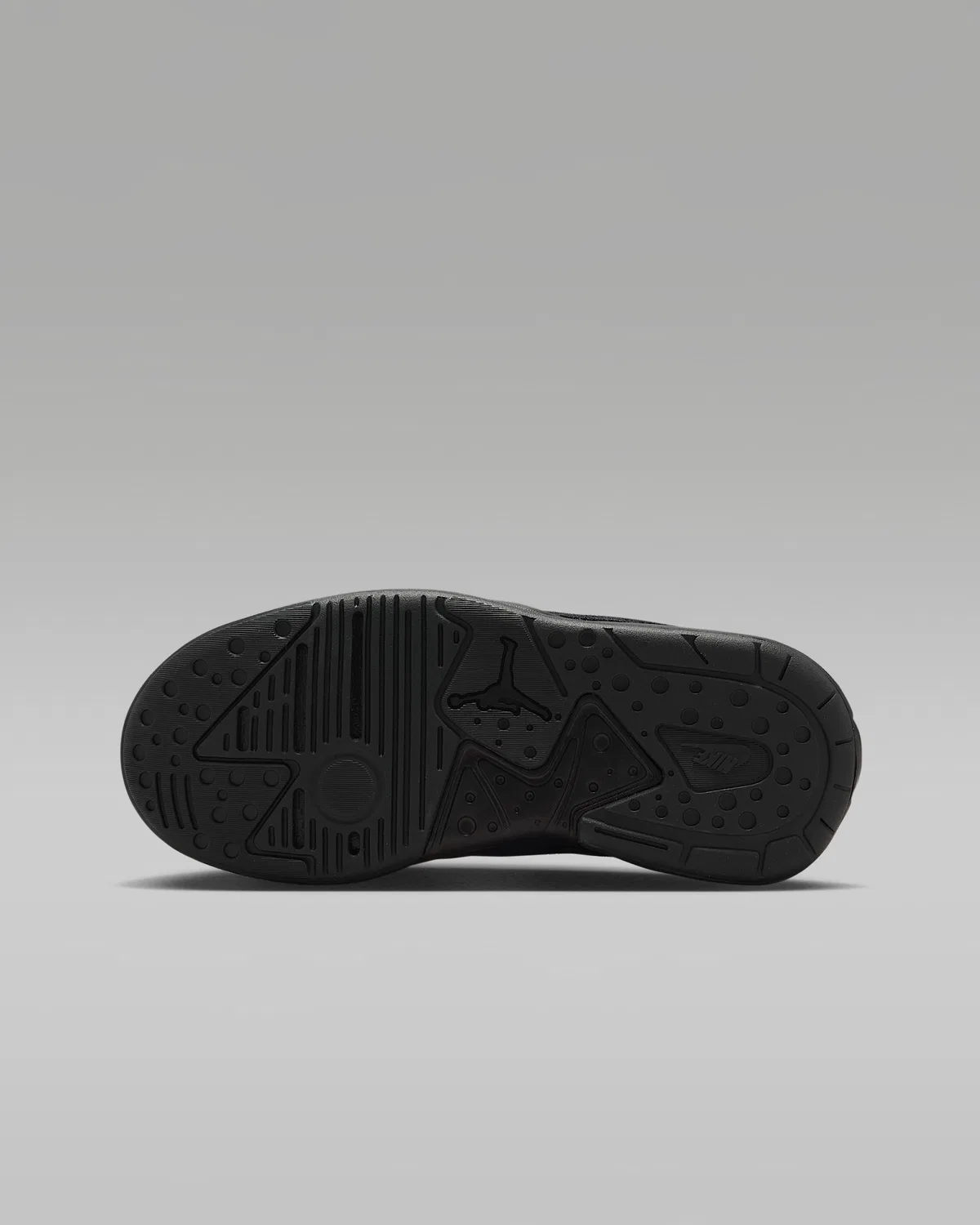 Детские кроссовки Jordan CMFT Era, Black/Gym Red/Anthracite/Black — фото 2