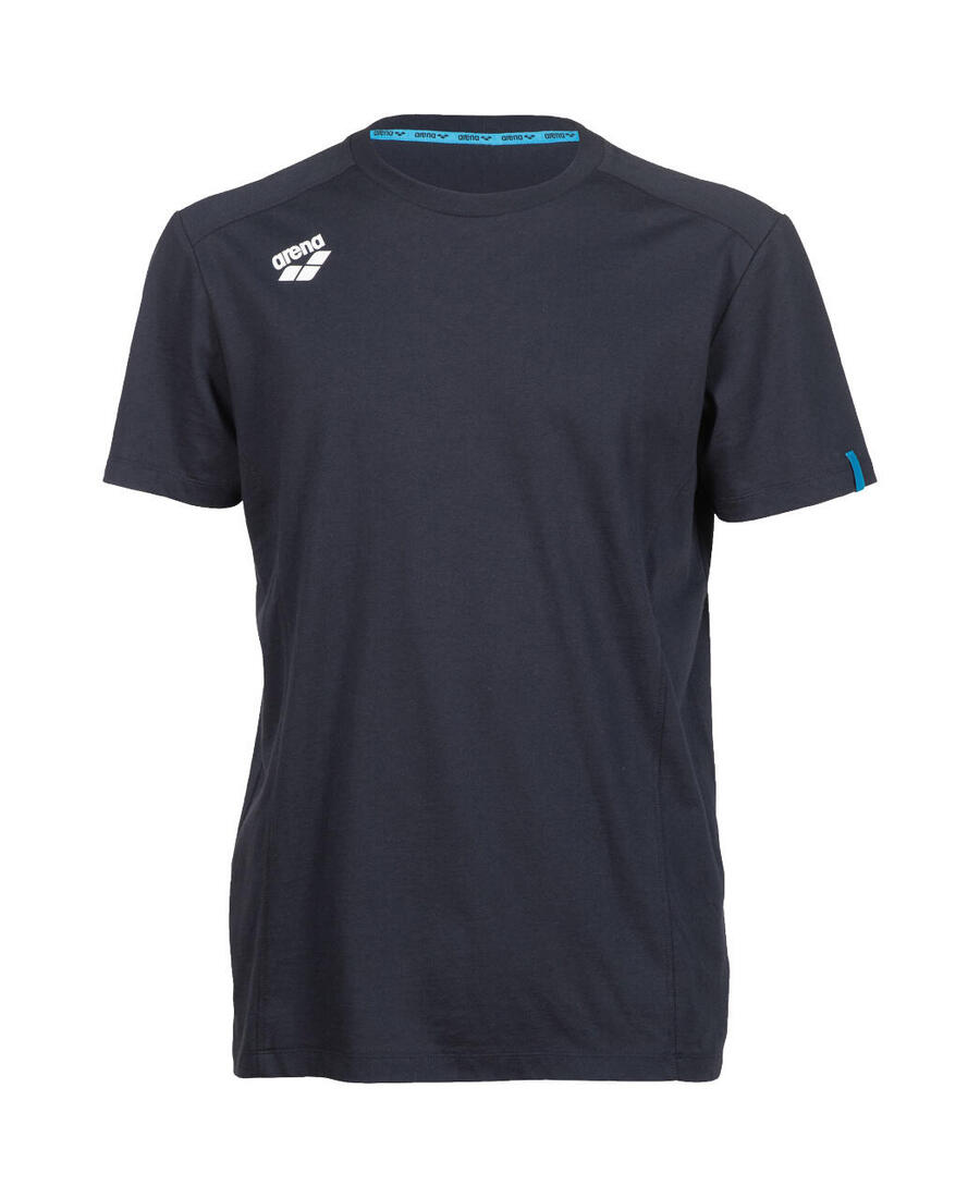 

Спортивная футболка с изображением команды Arena