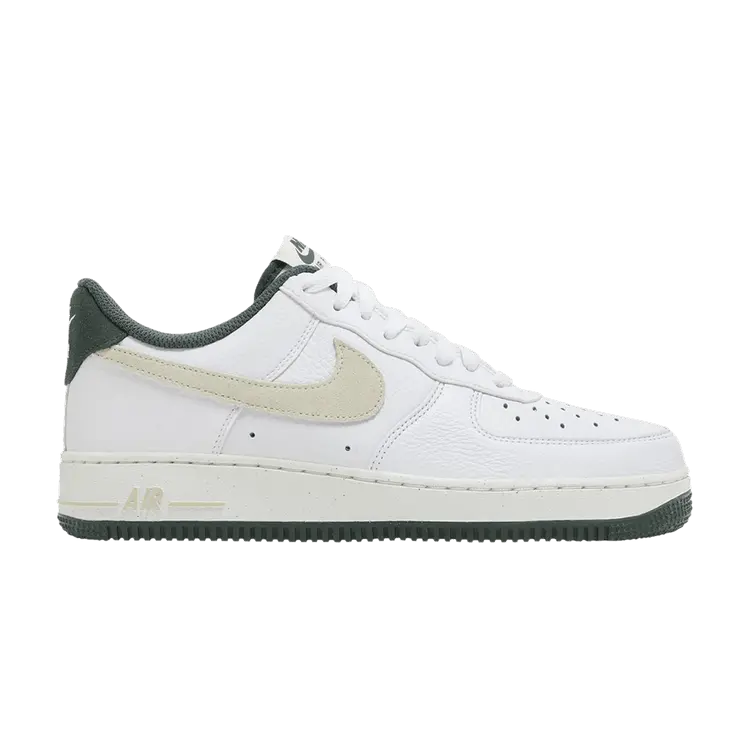 

Кроссовки Nike Air Force 1 '07 LV8 'Vintage Green', белый