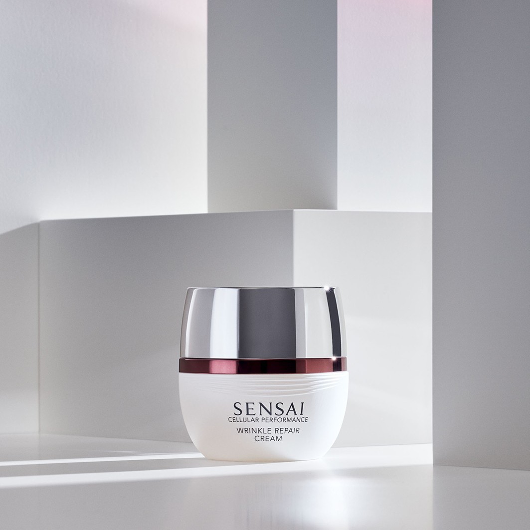 Крем для лица cellular performance wrinkle repair cream Sensai, объем 40 мл — фото 2