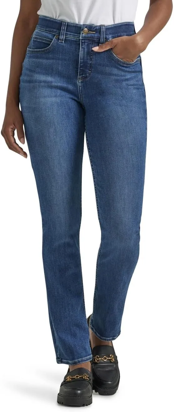 

Lee Women's Petite Ultra Lux Comfort with Flex Motion Straight Leg Jean