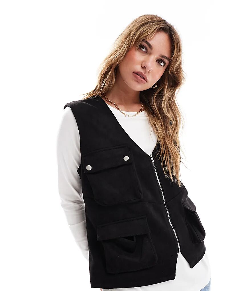 

Свободный жилет из замши с фурнитурой черного цвета ASOS DESIGN