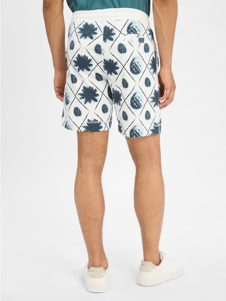 

Nils Sundström Белые и темно-синие спортивные шорты