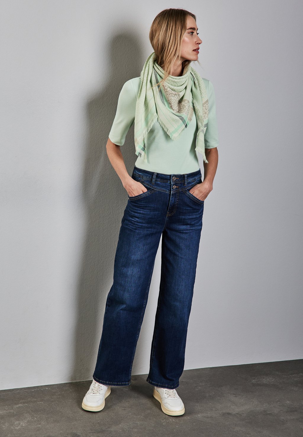 

Шарф JACQUARD TUCH Street One, зеленый