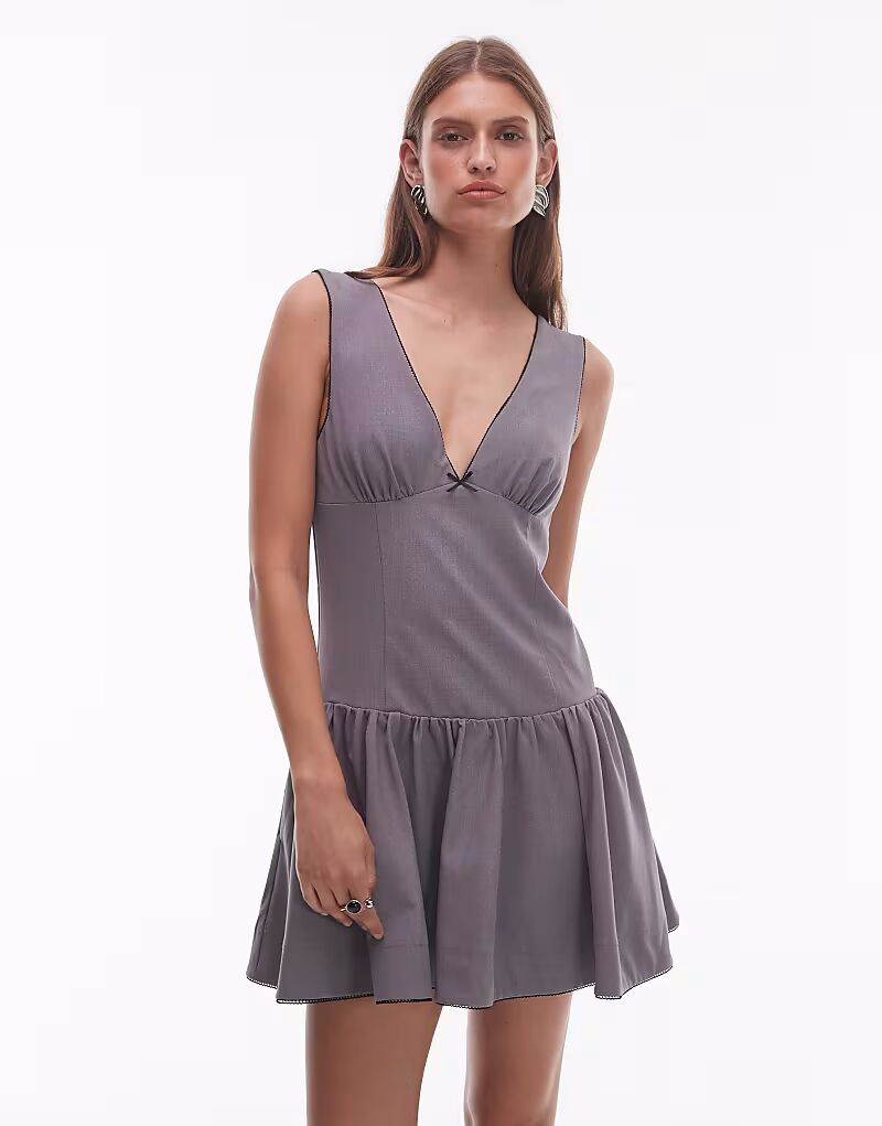 

Серое платье с v-образным вырезом и заниженной талией Cabaello Nia