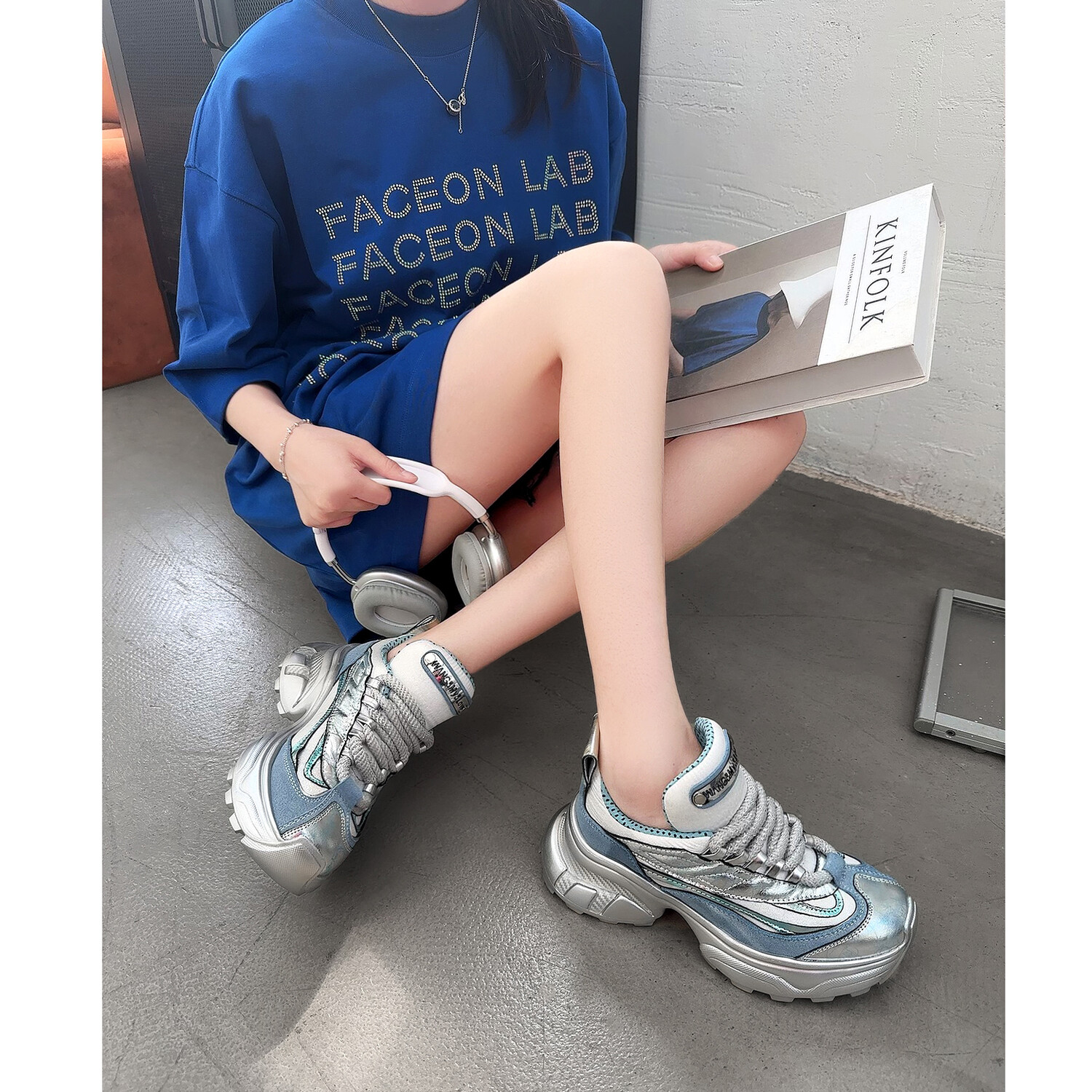 

Кроссовки женские толстые низкие серебряный Wang&My&Love, цвет Glacier blue