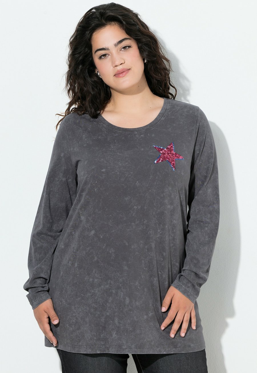 

Топ Angel of Style BEQUEME PASSFORM, PAILLETTEN-STERN, Anthracite