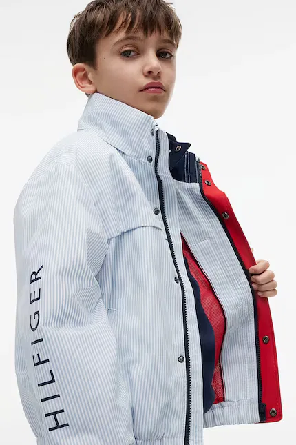 Куртка короткая с полосками модель Tommy Hilfiger, белый — фото 3