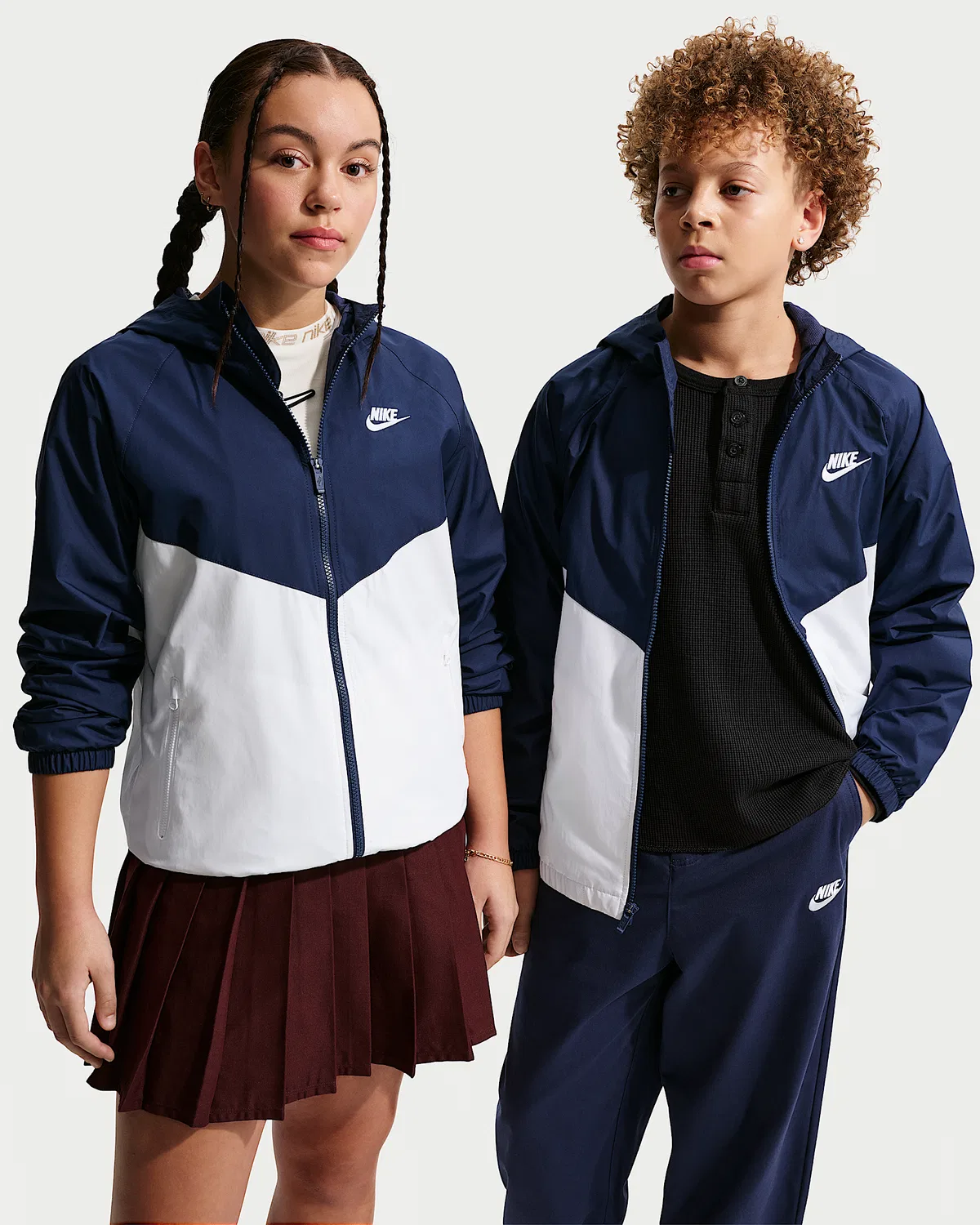 Детская куртка с капюшоном Nike Sportswear Windrunner Repel, Midnight Navy/White/White