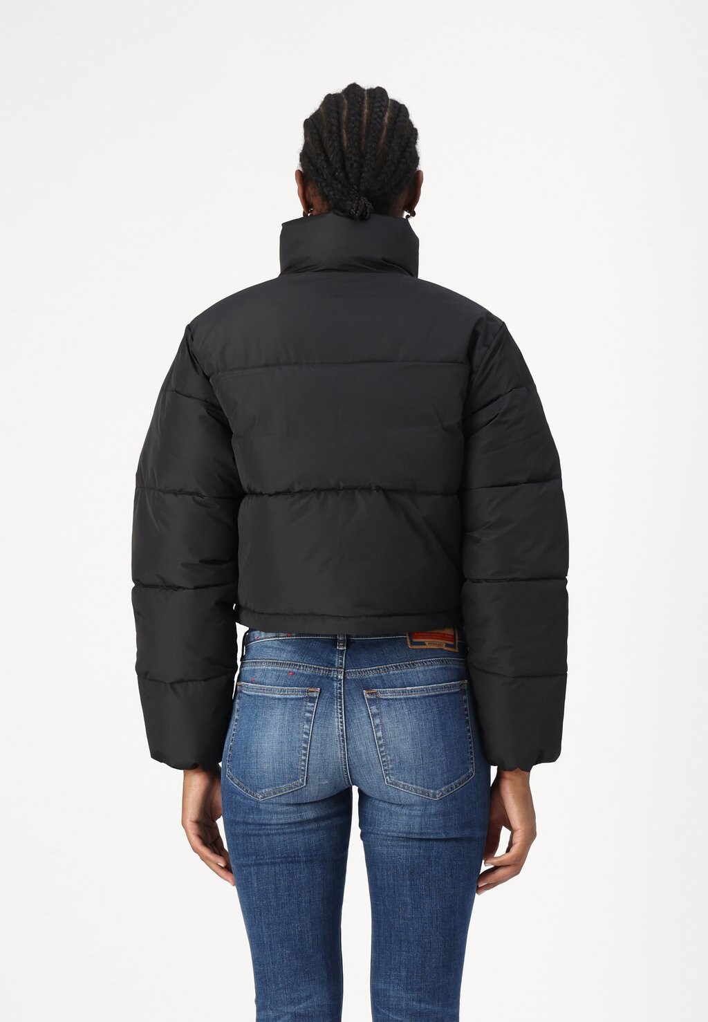 

Зимняя куртка MATTE CROPPED PUFFER Calvin Klein Jeans, черный