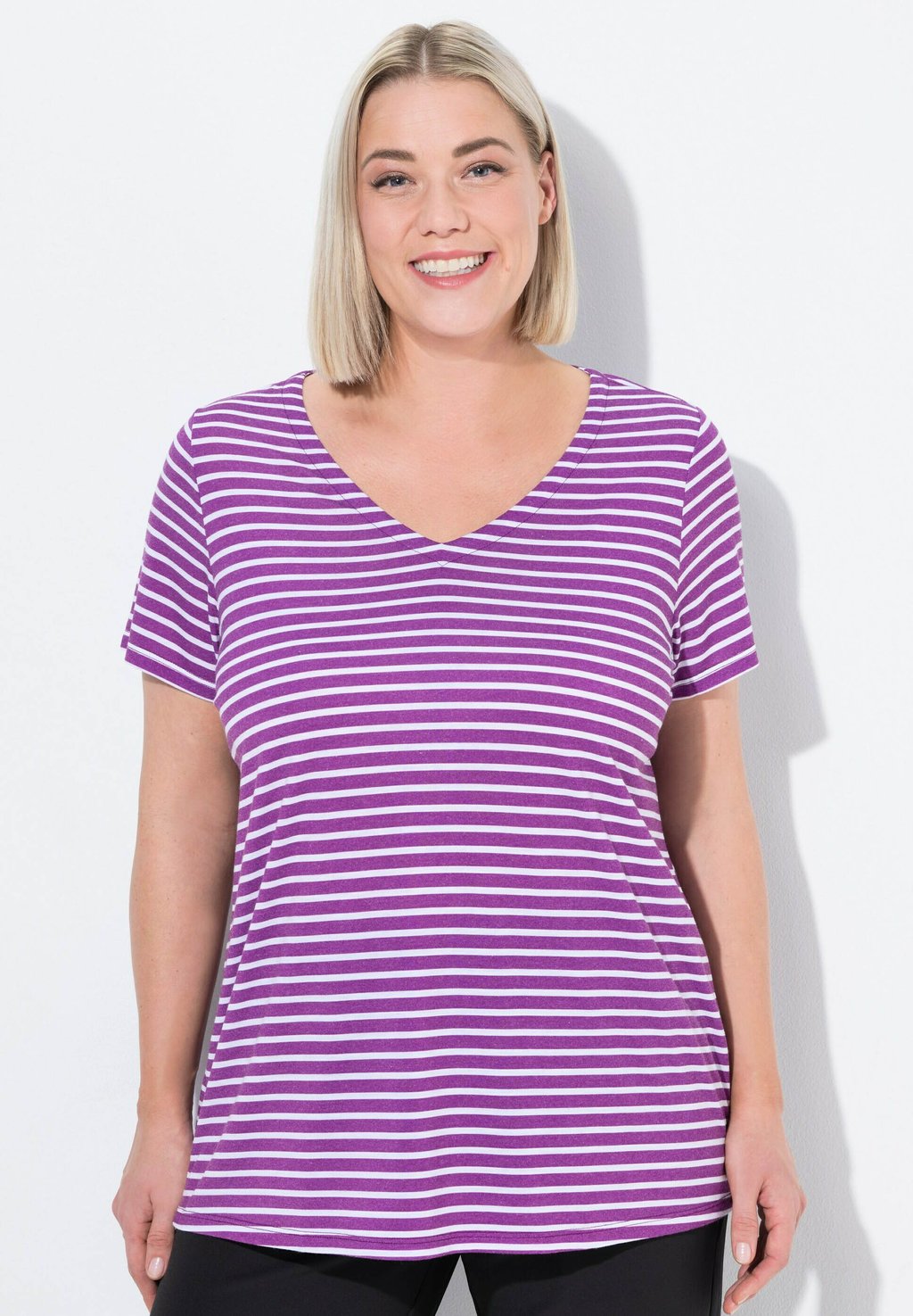 

Футболка с принтом STRIPED ANTIBACTERIAL SHORT SLEEVE Ulla Popken, фиолетовый