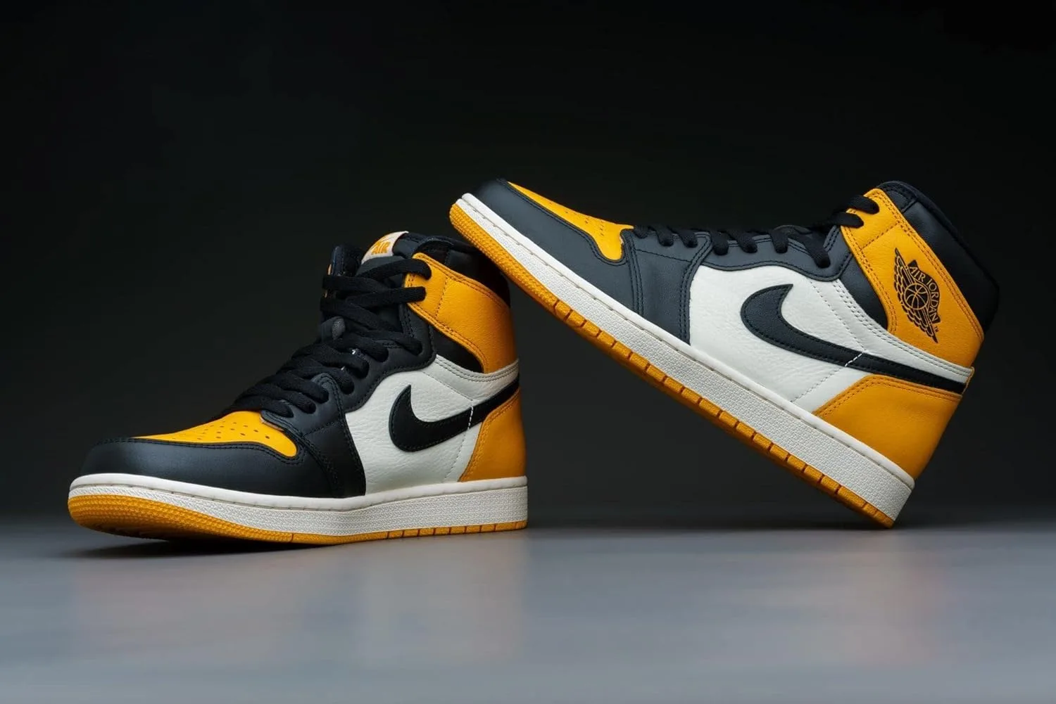 Мужские кроссовки Jordan Air 1 Mid Hi-Top Nike, белый — фото 3