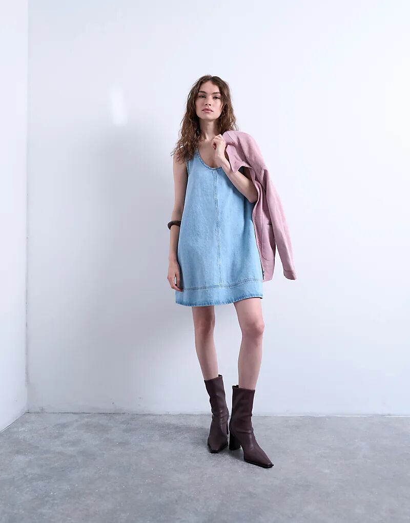 

Платье-трапеция Topshop из денима цвета отбеливателя