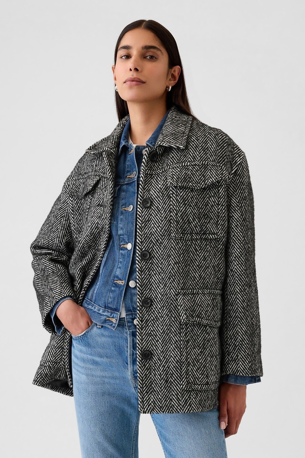 

Куртка с поясом в елочку Gap, черный