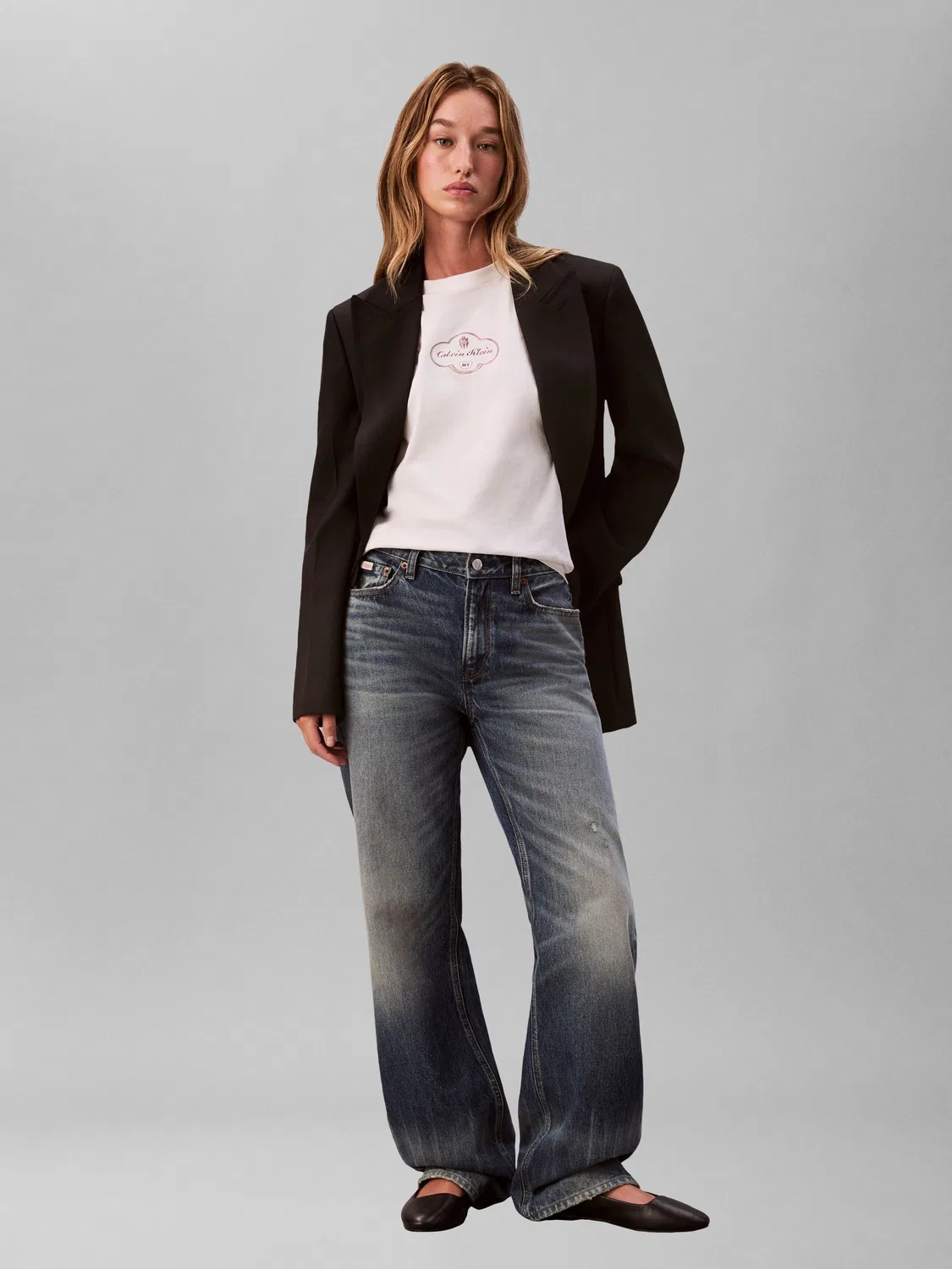 Футболка с принтом Calvin Klein Cocktail Logo, белый — фото 4
