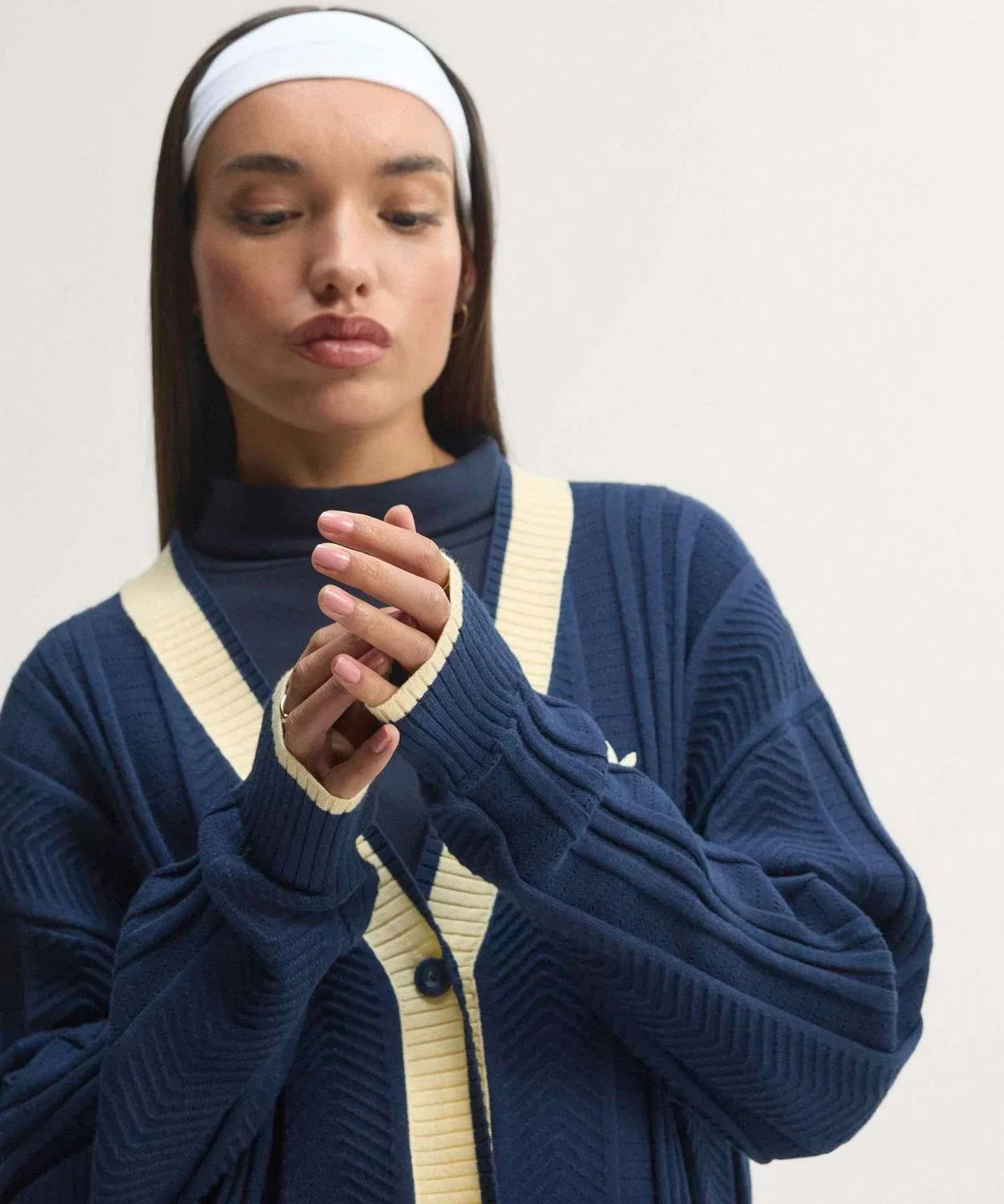 Женский кардиган свободного кроя с V-образным вырезом Adidas Originals, Blue — фото 3