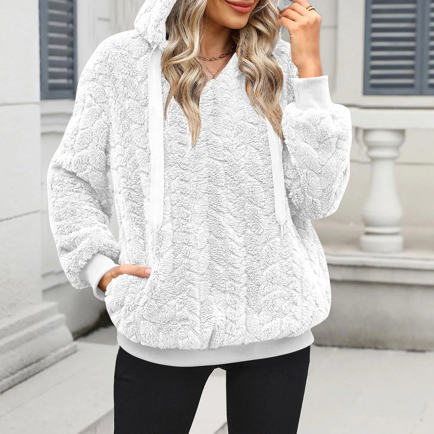 Женское пальто с капюшоном из флиса, длинным рукавом, модель Soft Pullover, 02 Bianco — фото 3