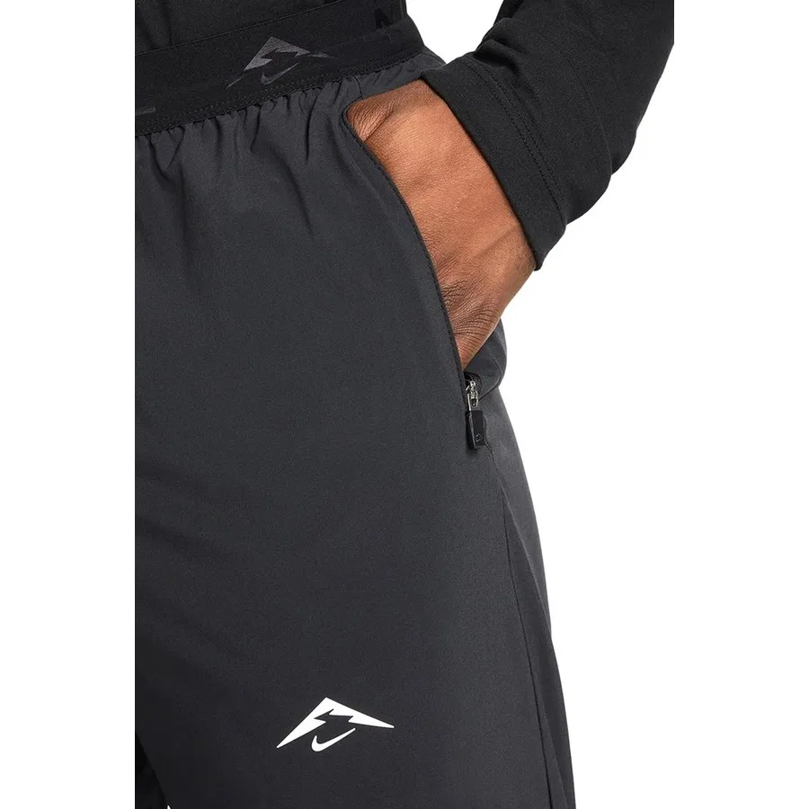 Спортивные брюки с технологией Dri-FIT Dawn Range Nike, Черный — фото 3