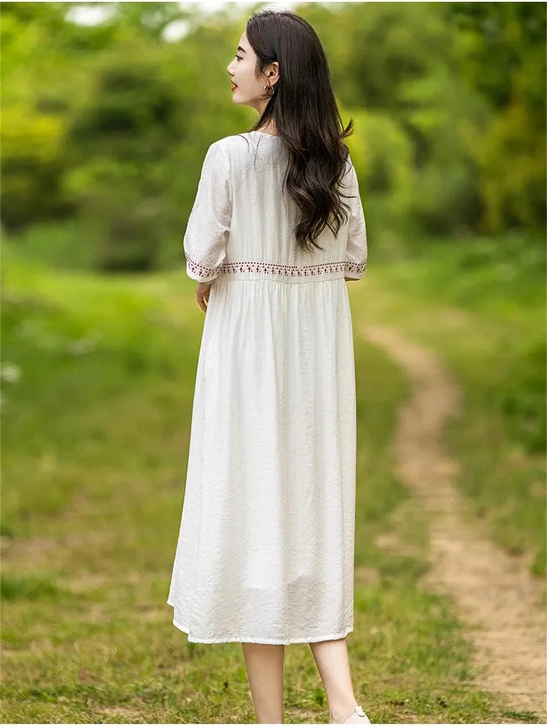 Женское свободное платье A-силуэта с вышивкой, White — фото 3