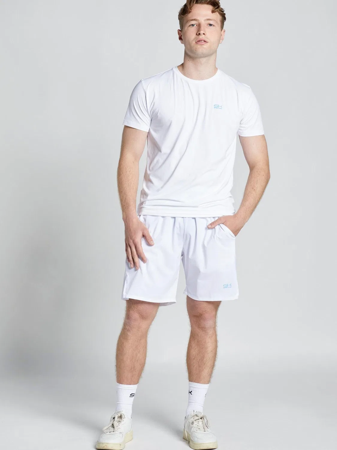 Спортивные шорты Sportkind Regular Workout Pants Performance Shorts белого цвета — фото 2