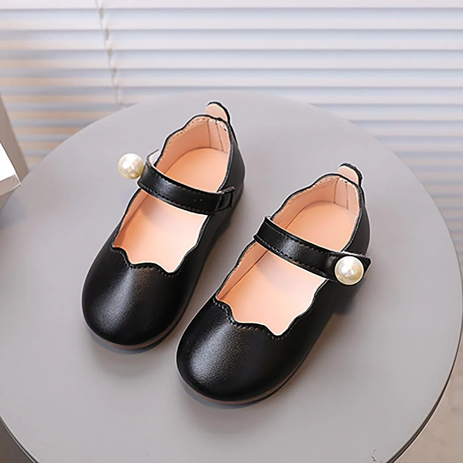 Детские туфли Мэри Джейн с жемчугом для девочек Ballerina Strap Dress Ballet Flat Shoes, Black — фото 4