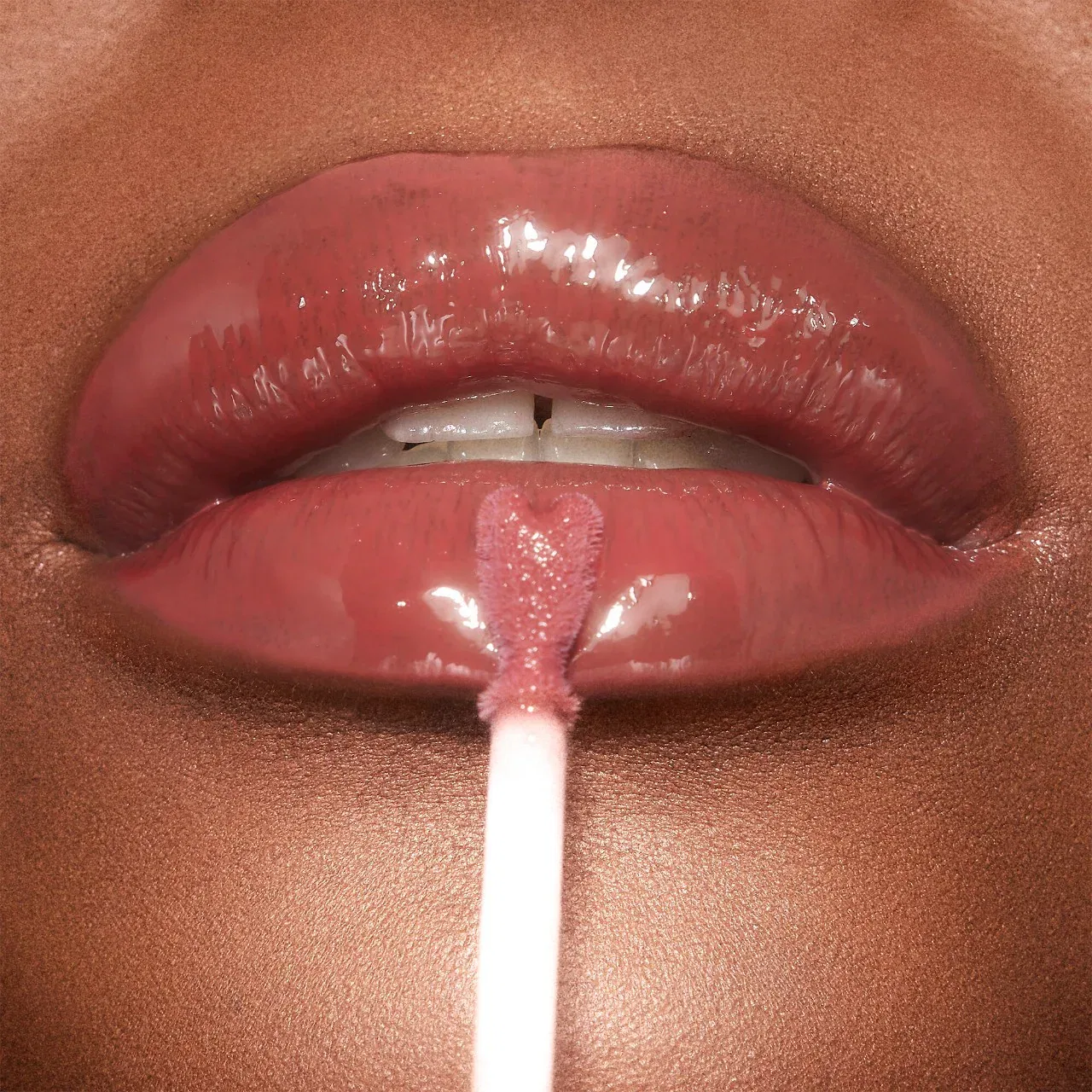 Блеск для губ с коллагеном Charlotte Tilbury, Walk of No Shame — фото 2