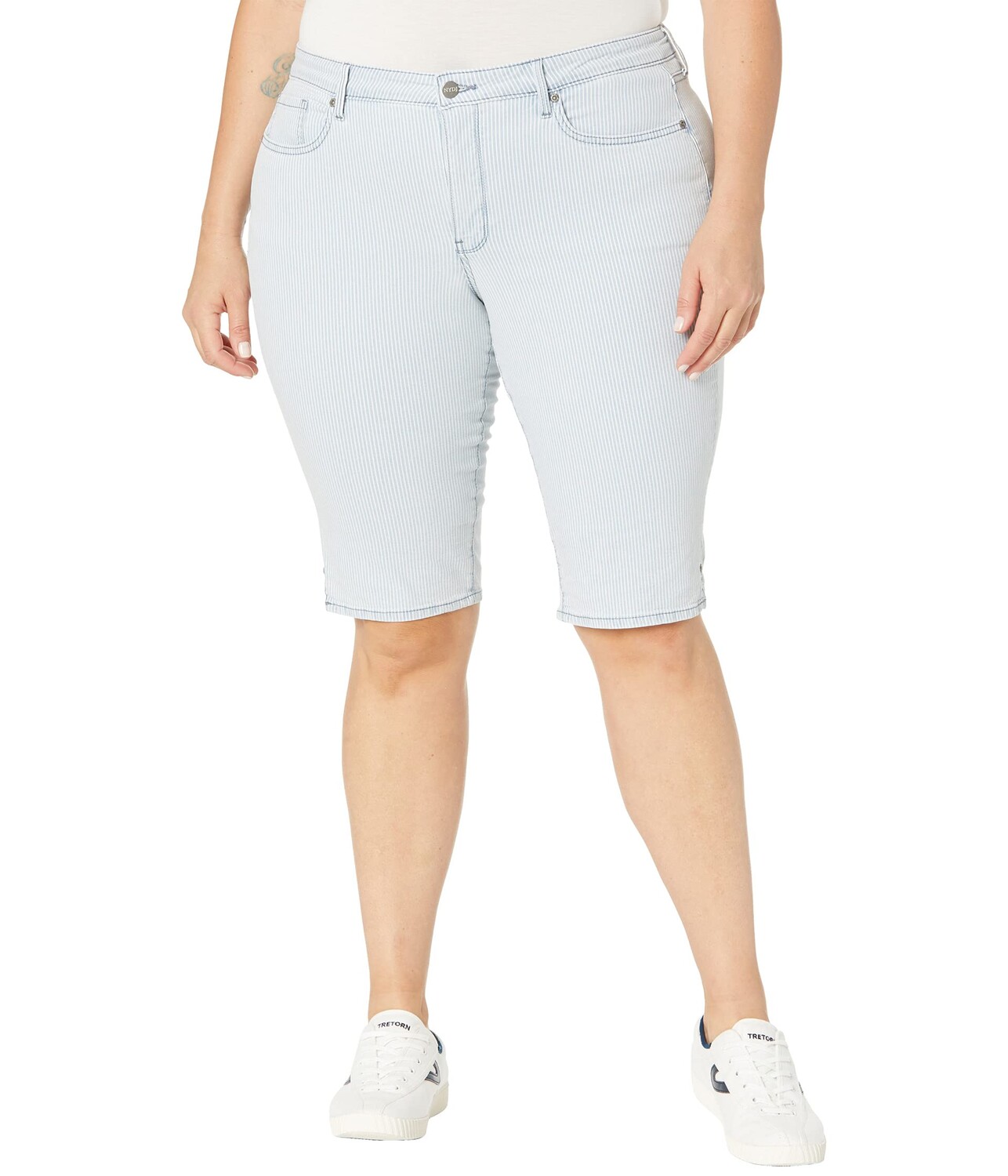 

Шорты NYDJ Plus Size, Plus Size Denim Knee Capris in Rena Stripe