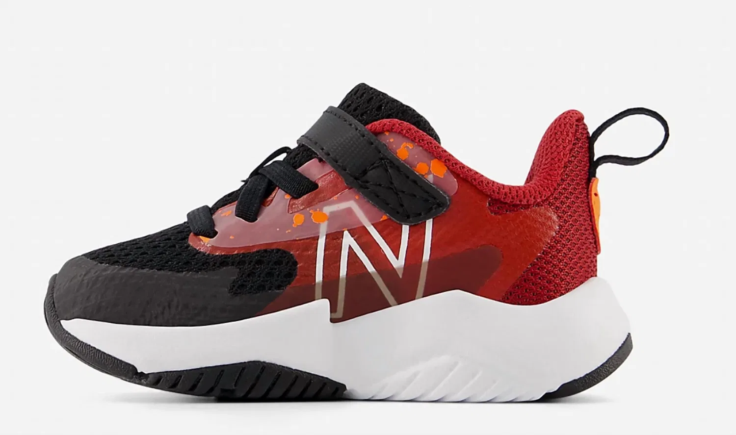 Детские кроссовки для мальчиков на шнурках-бингл Rave Run V2 New Balance, Black And Red — фото 2