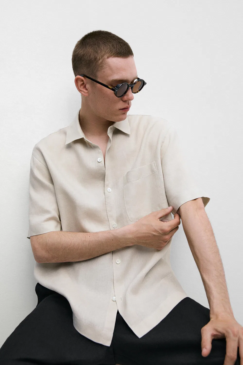 Рубашка с коротким рукавом, стандартный крой, 100% лен Massimo Dutti, бежевый — фото 4