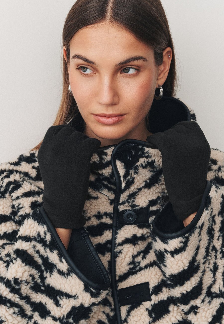 

Перчатки Next Gloves, Black