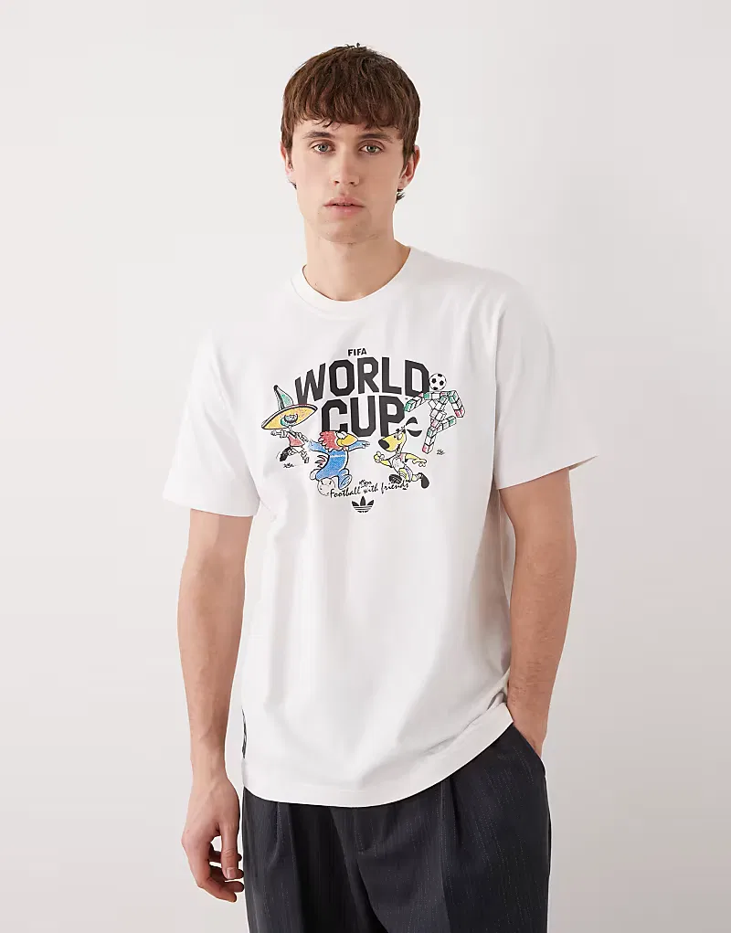 Футболка Adidas с графическим принтом Чемпионата мира по футболу, белая