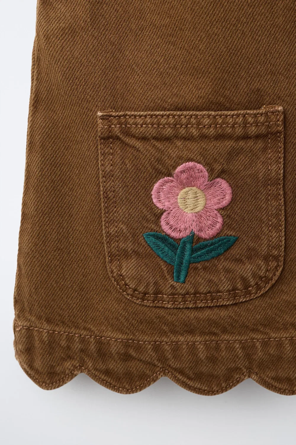 Платье-фафайр из саржи с вышитым цветочным узором ZARA, Ochre — фото 4