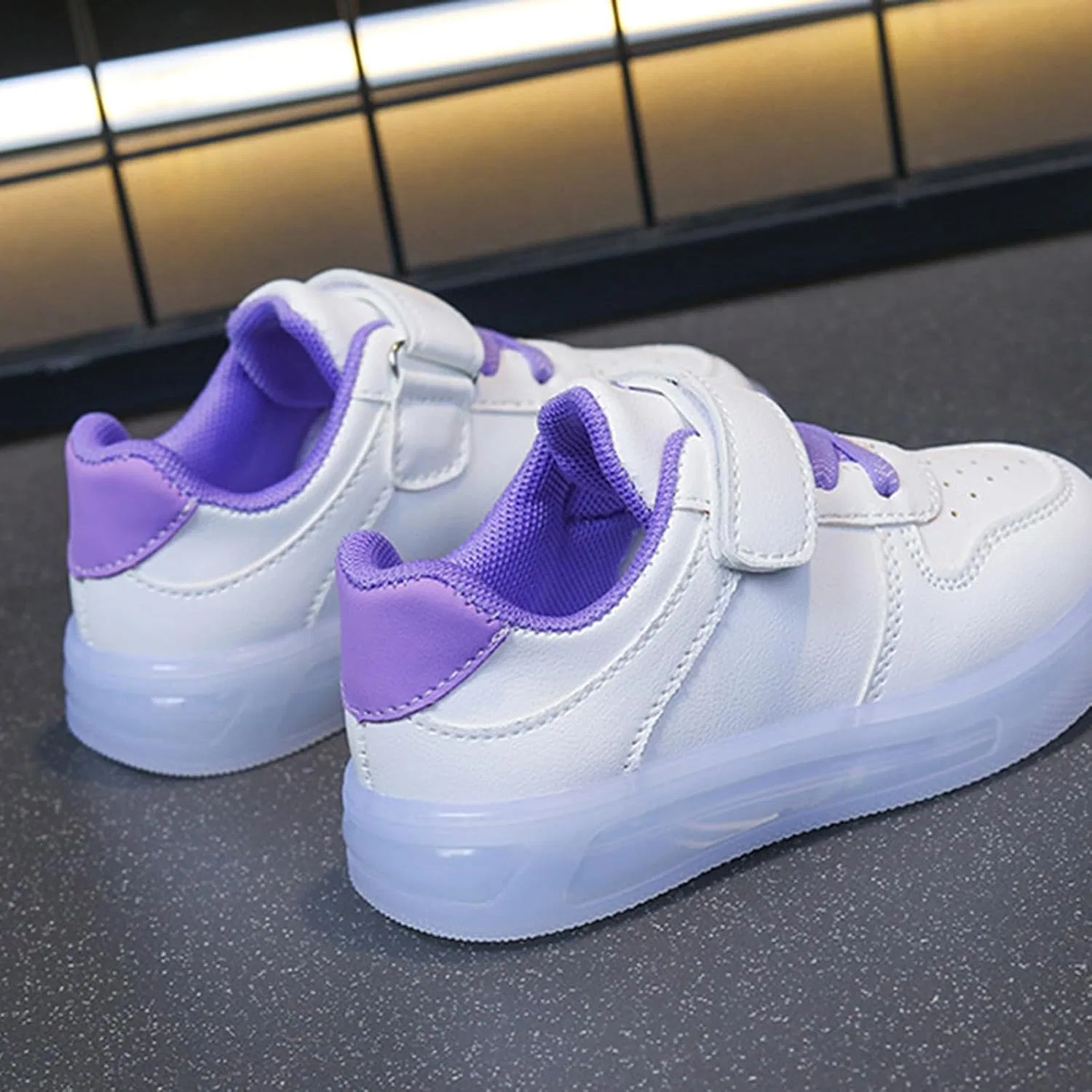 Детские кроссовки для мальчиков с нескользящей подошвой IWIHMIV, Purple — фото 2