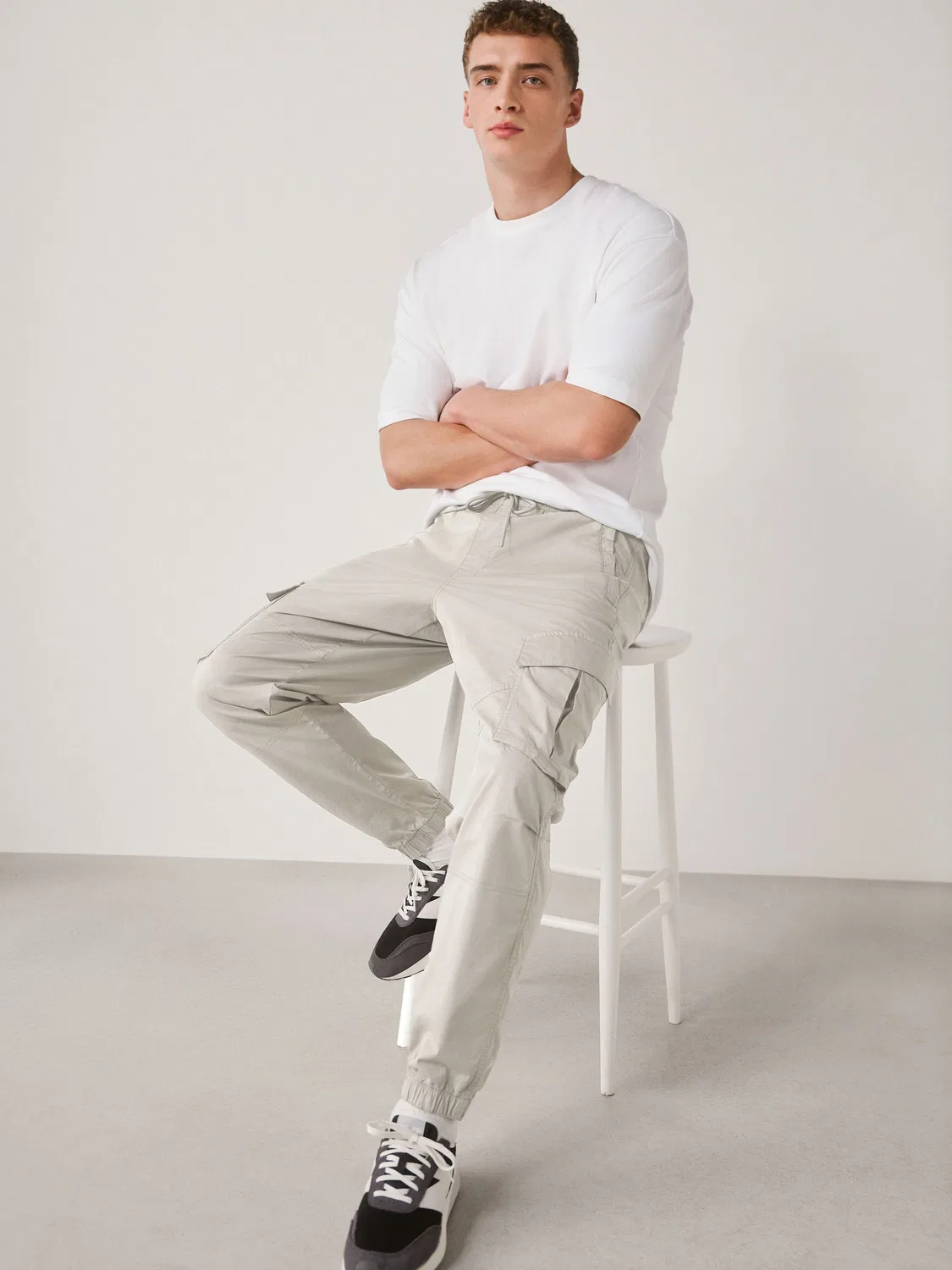 Брюки карго Regular Tapered Fit Next, Bone — фото 3