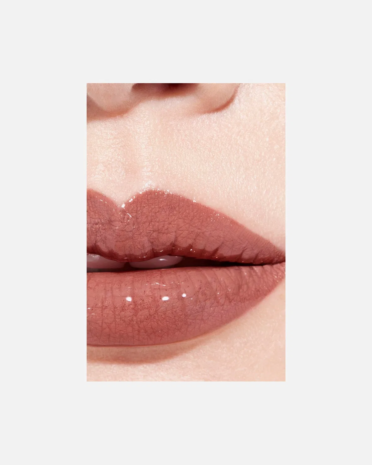 Помада Le Rouge Duo Ultra Tenue Lip Duo с длительной стойкостью Chanel, 69 - Tender Beige — фото 4
