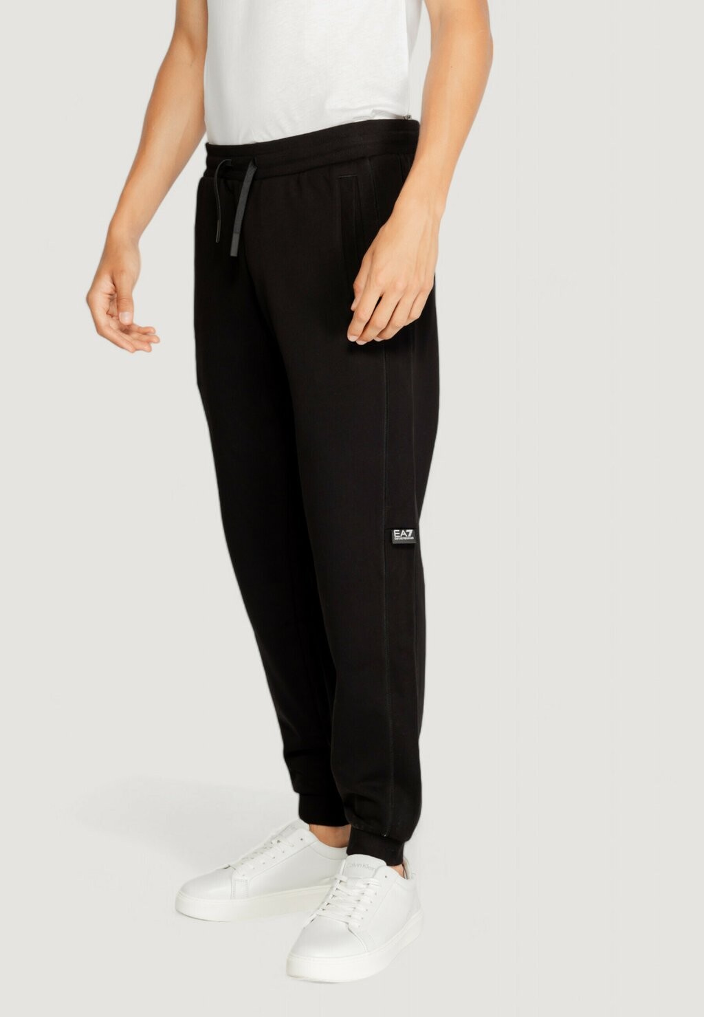 

Спортивные брюки EA7 Emporio Armani, черный