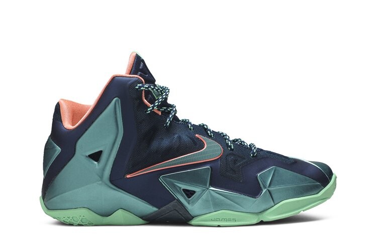 

Кроссовки Nike LeBron 11 GS 'Miami vs Akron', синий