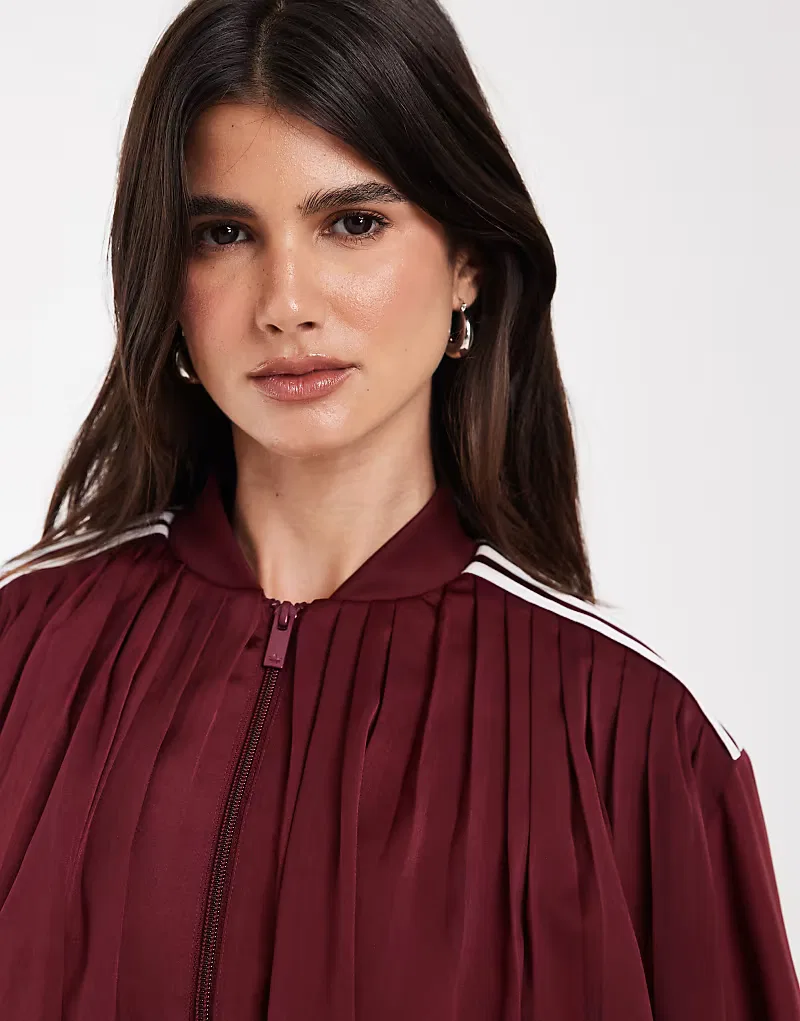 Спортивная куртка Adidas Originals из атласа с плиссировкой, теневой красный — фото 4