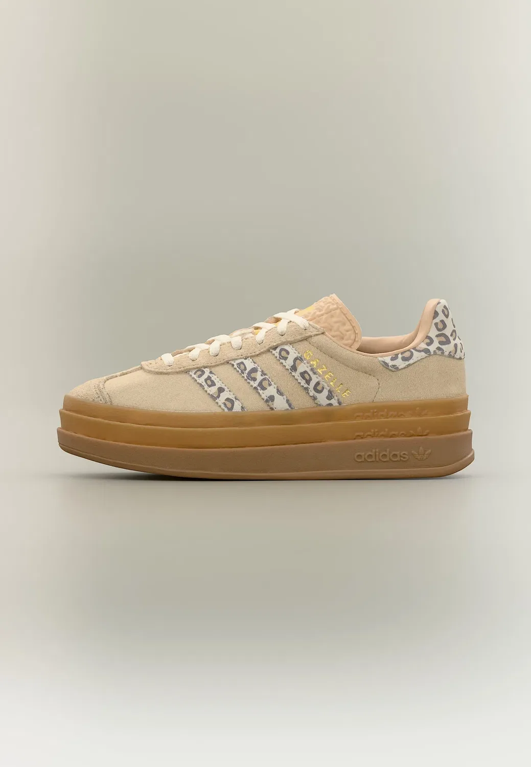 Кроссовки Gazelle Bold унисекс Adidas Originals, Magic Beige/Wonder White