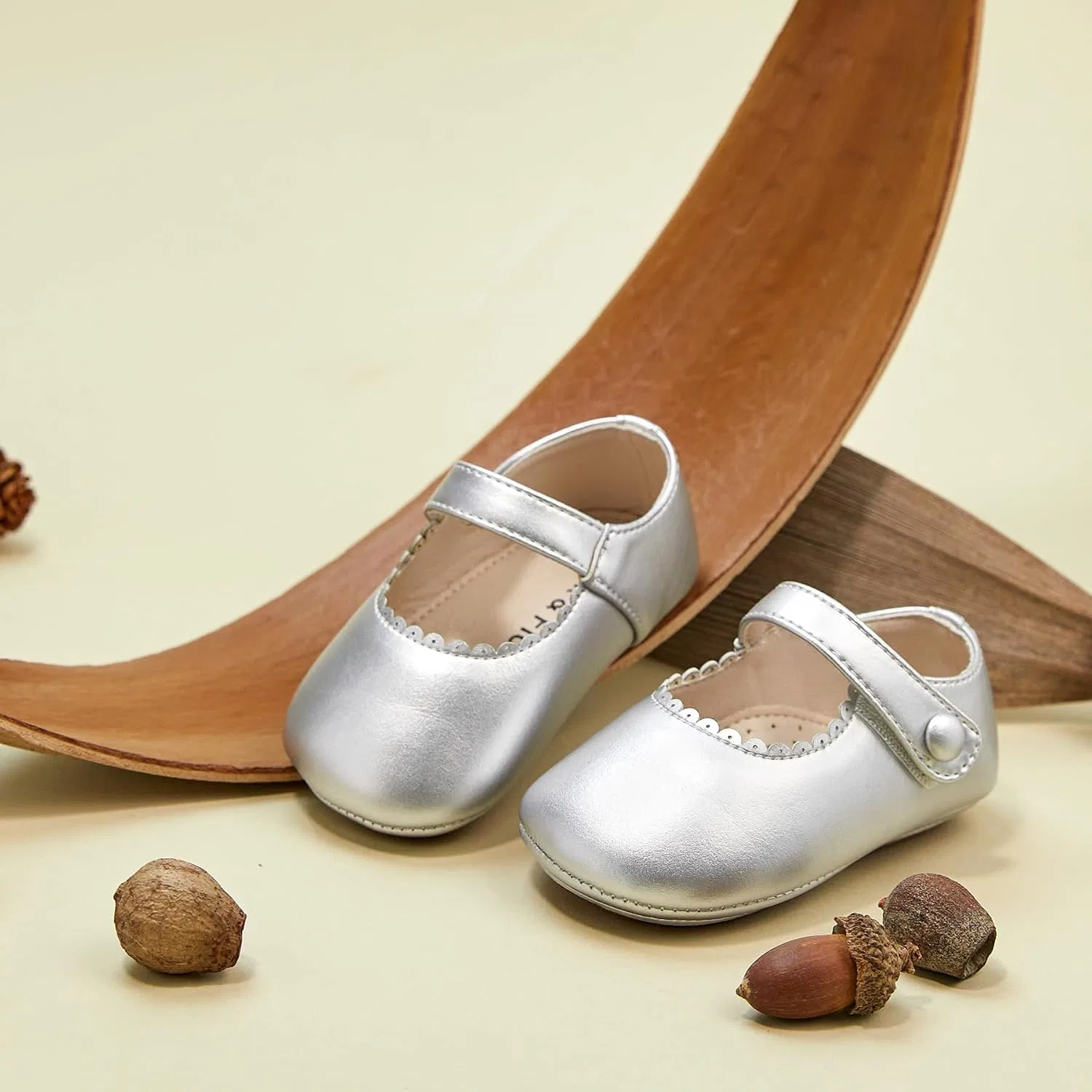 Детские туфли Мэри Джейн на мягкой подошве Moccasins Rubber Sole Crib Shoes Felix & Flora, Silver — фото 3